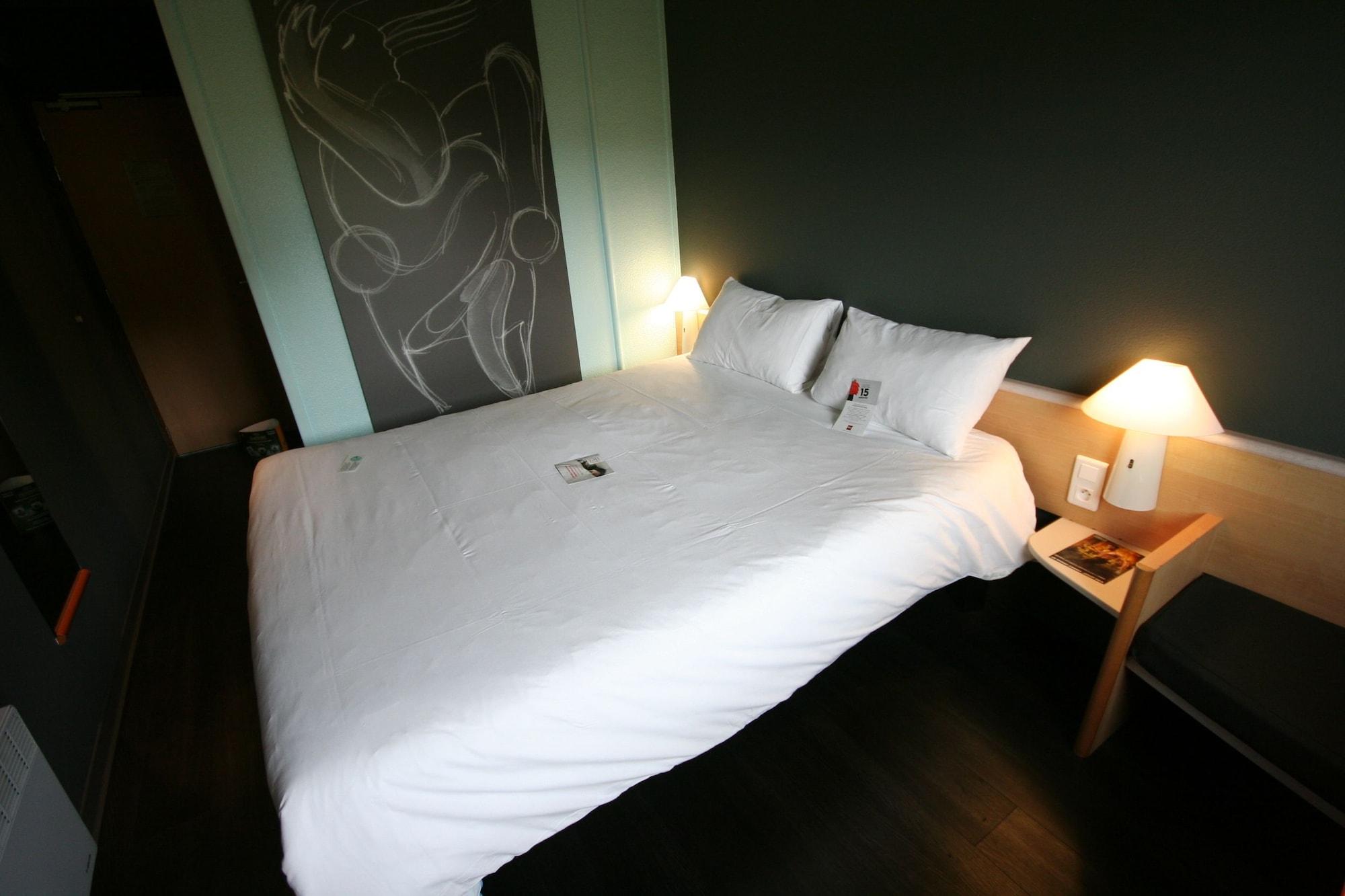 Ibis Saint-Malo Madeleine Hotel Bagian luar foto