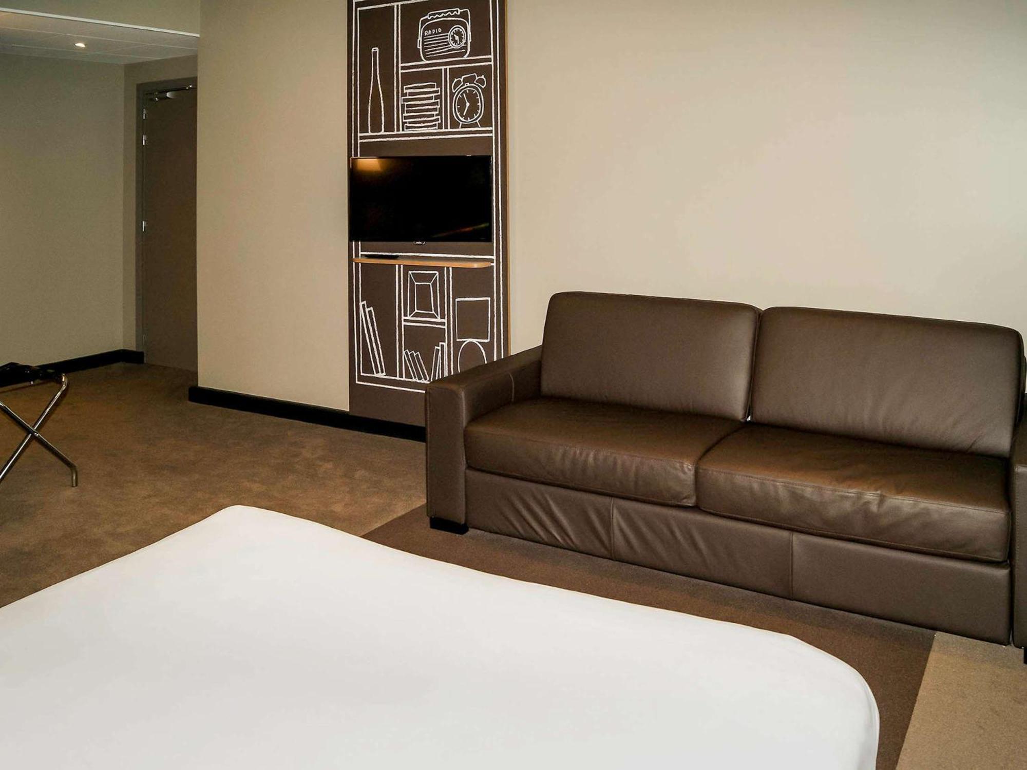 Ibis Saint-Malo Madeleine Hotel Bagian luar foto