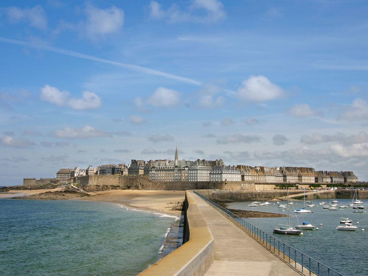 Ibis Saint-Malo Madeleine Hotel Bagian luar foto